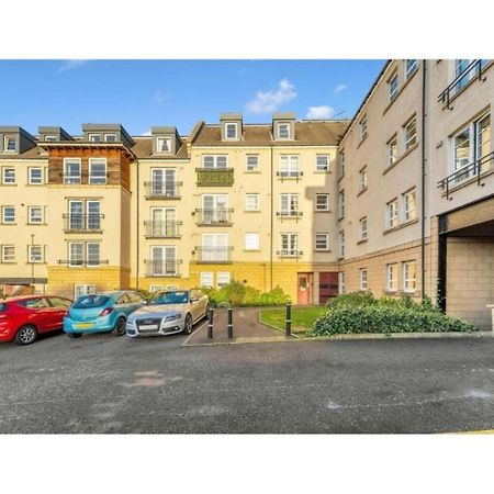 Edinburgh City Centre - Powderhall Modern Spacious 2 Bedroom Apartment With Free Parking 외부 사진