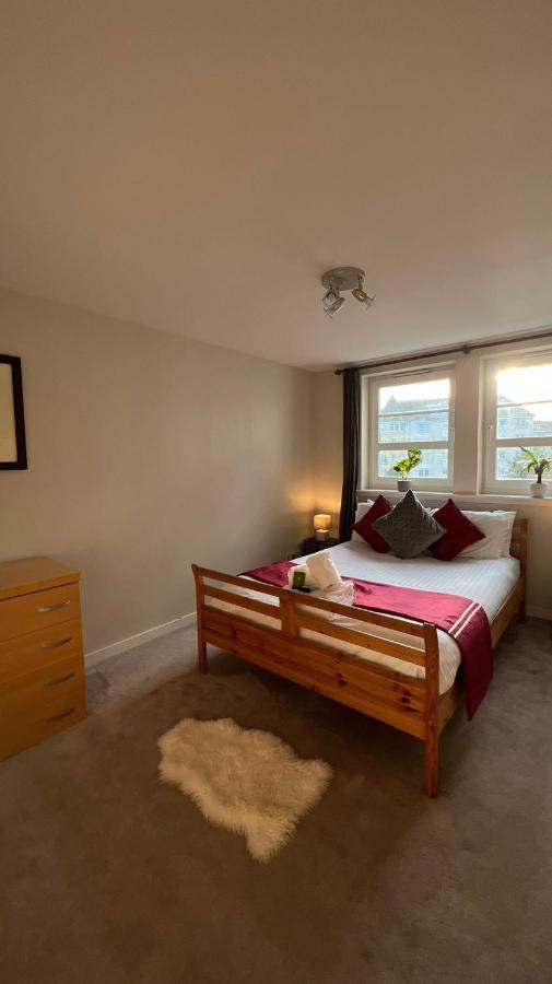 Edinburgh City Centre - Powderhall Modern Spacious 2 Bedroom Apartment With Free Parking 외부 사진