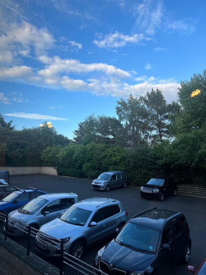 Edinburgh City Centre - Powderhall Modern Spacious 2 Bedroom Apartment With Free Parking 외부 사진