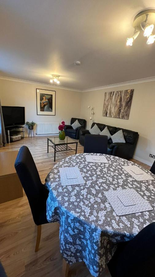 Edinburgh City Centre - Powderhall Modern Spacious 2 Bedroom Apartment With Free Parking 외부 사진