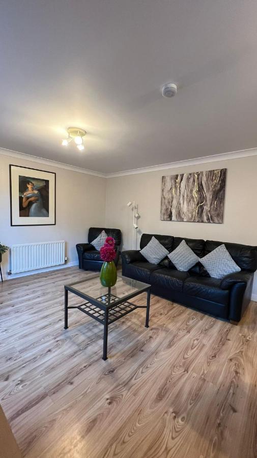 Edinburgh City Centre - Powderhall Modern Spacious 2 Bedroom Apartment With Free Parking 외부 사진