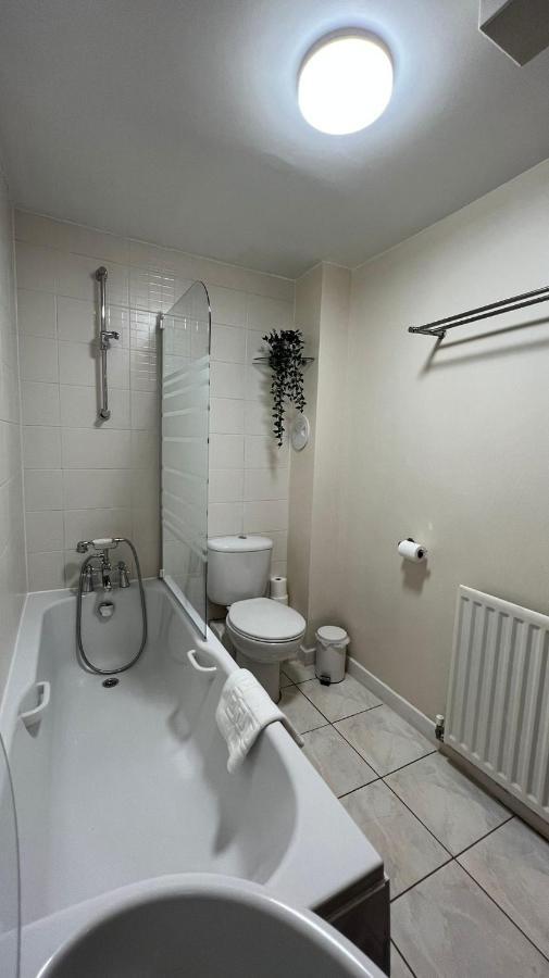 Edinburgh City Centre - Powderhall Modern Spacious 2 Bedroom Apartment With Free Parking 외부 사진