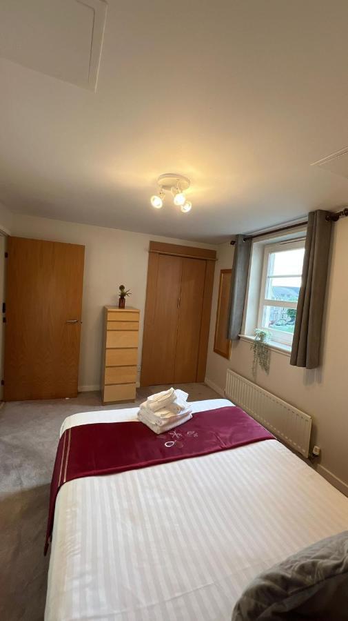 Edinburgh City Centre - Powderhall Modern Spacious 2 Bedroom Apartment With Free Parking 외부 사진