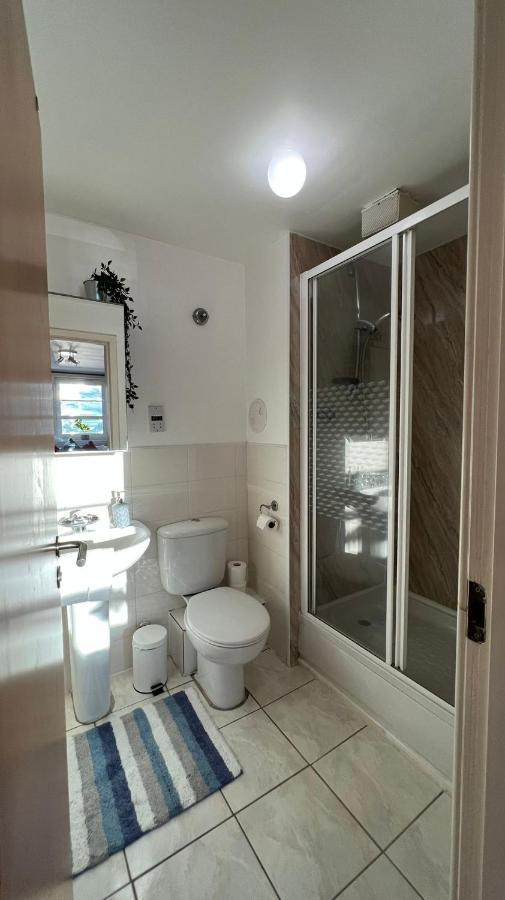 Edinburgh City Centre - Powderhall Modern Spacious 2 Bedroom Apartment With Free Parking 외부 사진